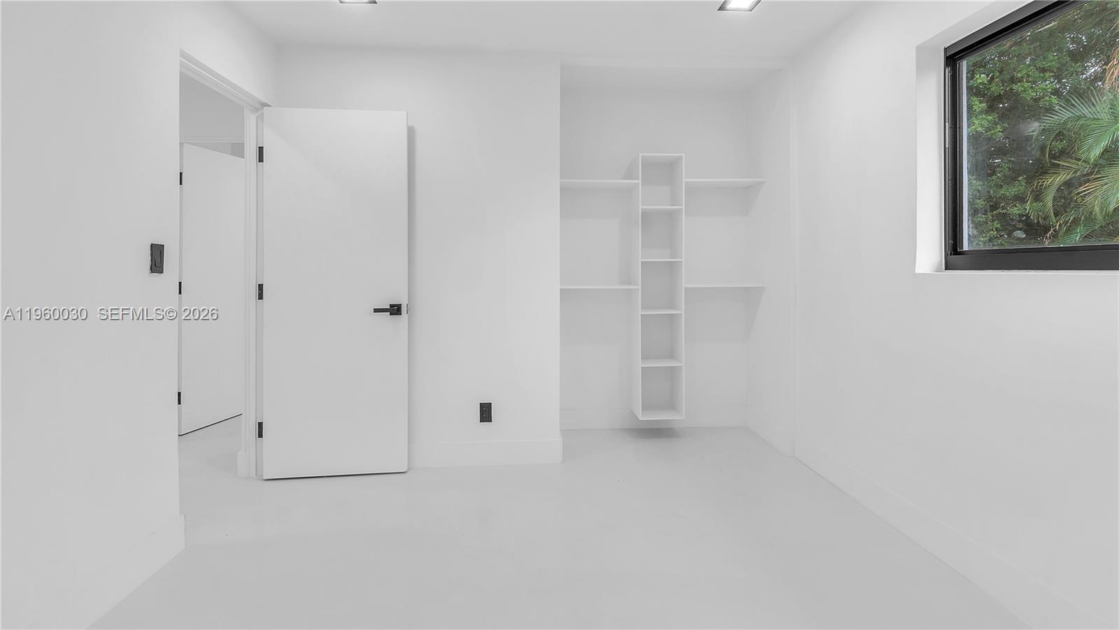 3810 3 / 2 1566 sq. ft. $ 2026-02-05 0 foto