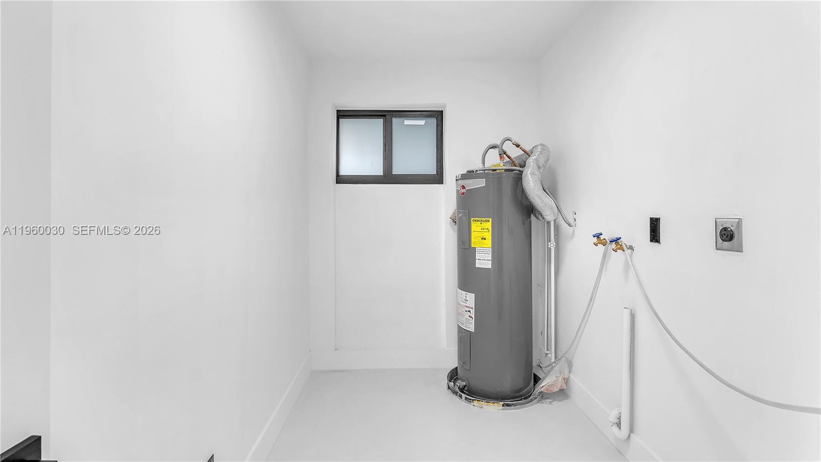 3810 3 / 2 1566 sq. ft. $ 2026-02-05 0 foto