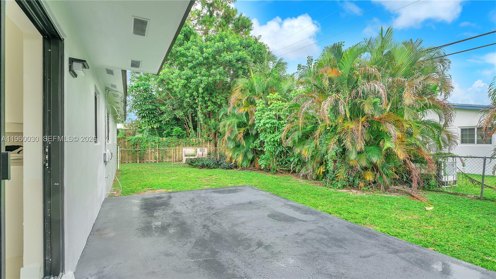 3810 3 / 2 1566 sq. ft. $ 2026-02-05 0 foto