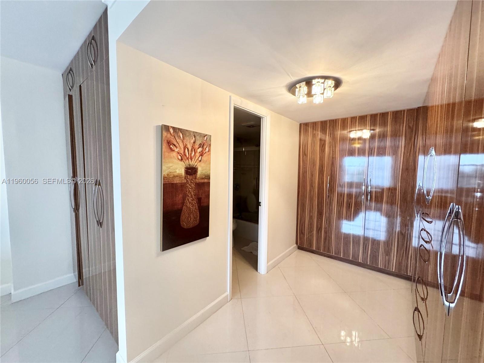 507 2 / 2 1070 sq. ft. $ 2026-02-05 0 Photo