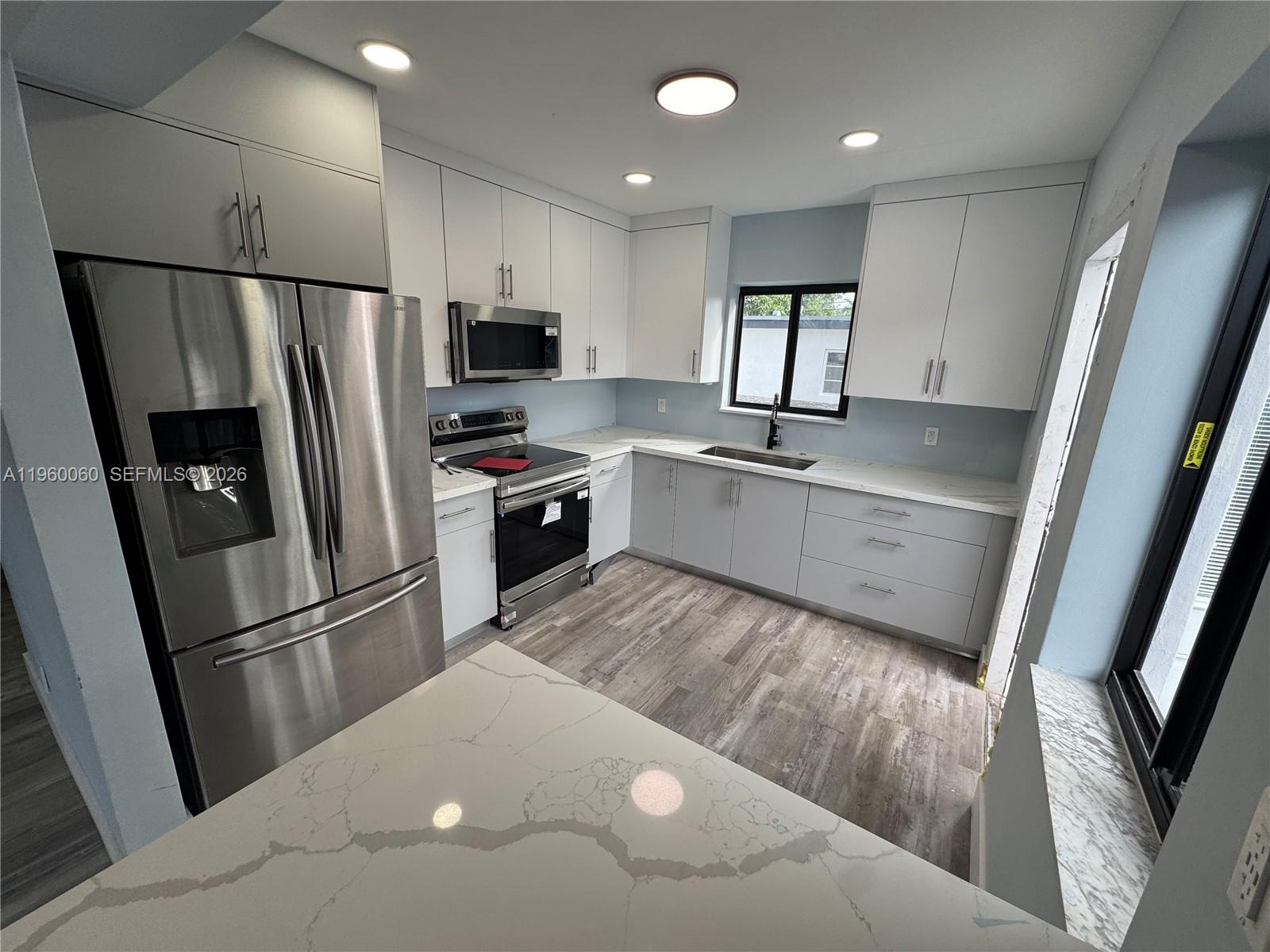   /  914 sq. ft. $ 2026-02-05 0 Photo