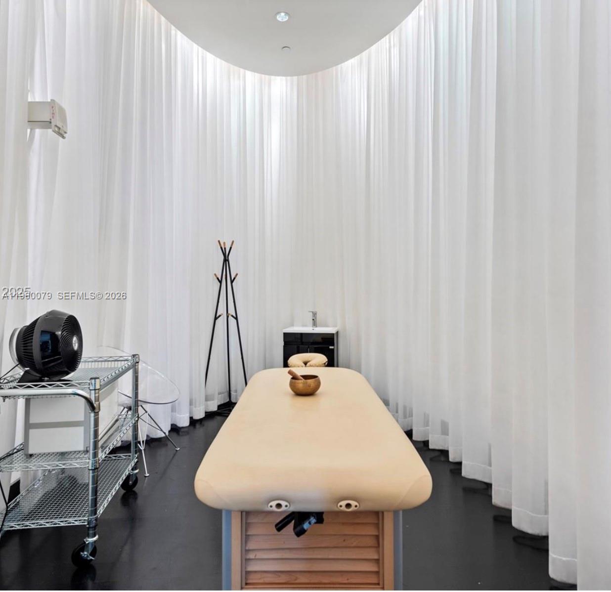 Photo of 450 Alton Rd  #2806, Miami Beach, Florida, 33139 - 