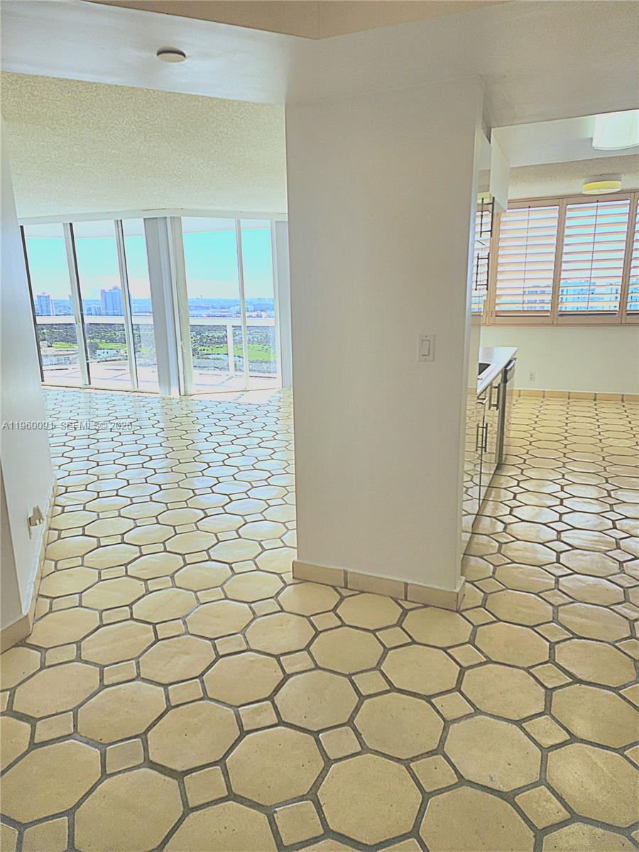 Photo of 20185 Country Club Dr #2505, Aventura, Florida, 33180 -