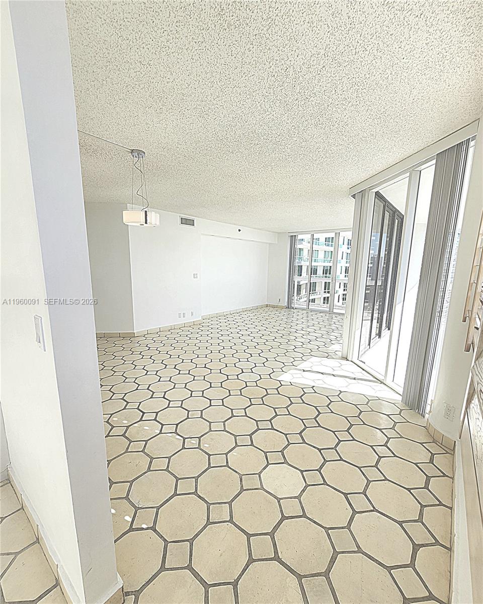 Photo of 20185 Country Club Dr #2505, Aventura, Florida, 33180 -
