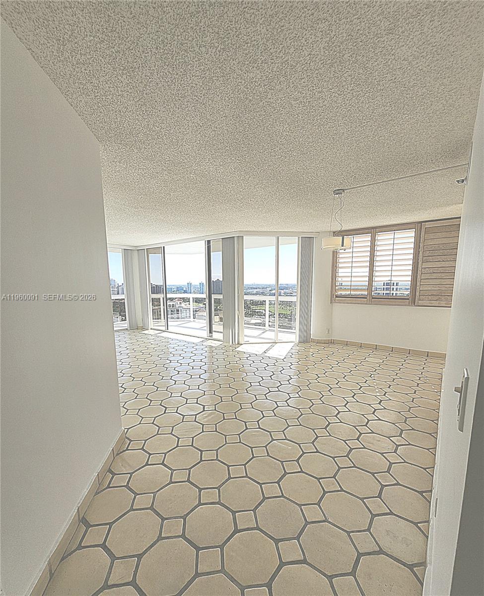 Photo of 20185 Country Club Dr #2505, Aventura, Florida, 33180 -