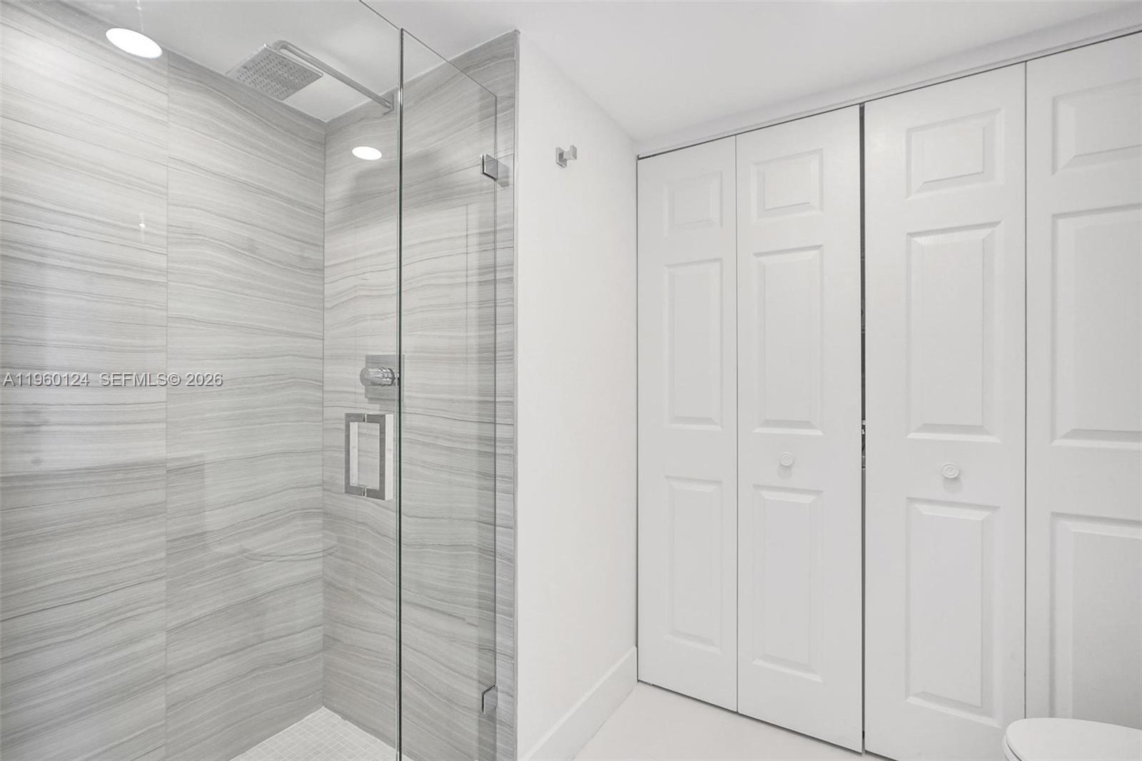 Photo of 3500 Mystic Pointe Dr #3206, Aventura, Florida, 33180 - Bathroom #2