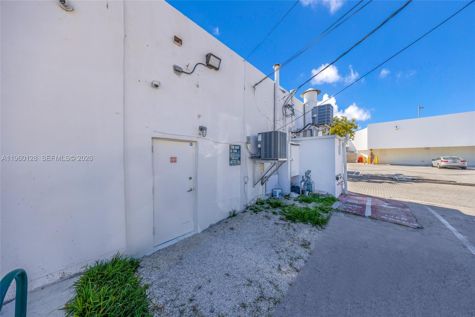   /   кв.футов $ 2026-02-05 0 Фото