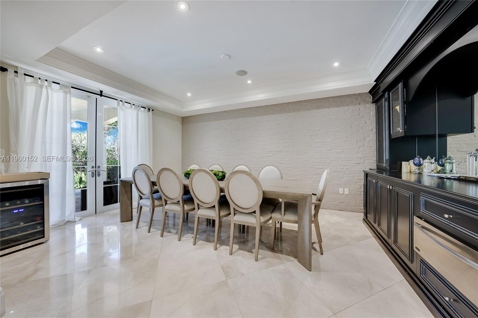 Photo of 520 Parkway (520), Golden Beach, Florida, 33160 -