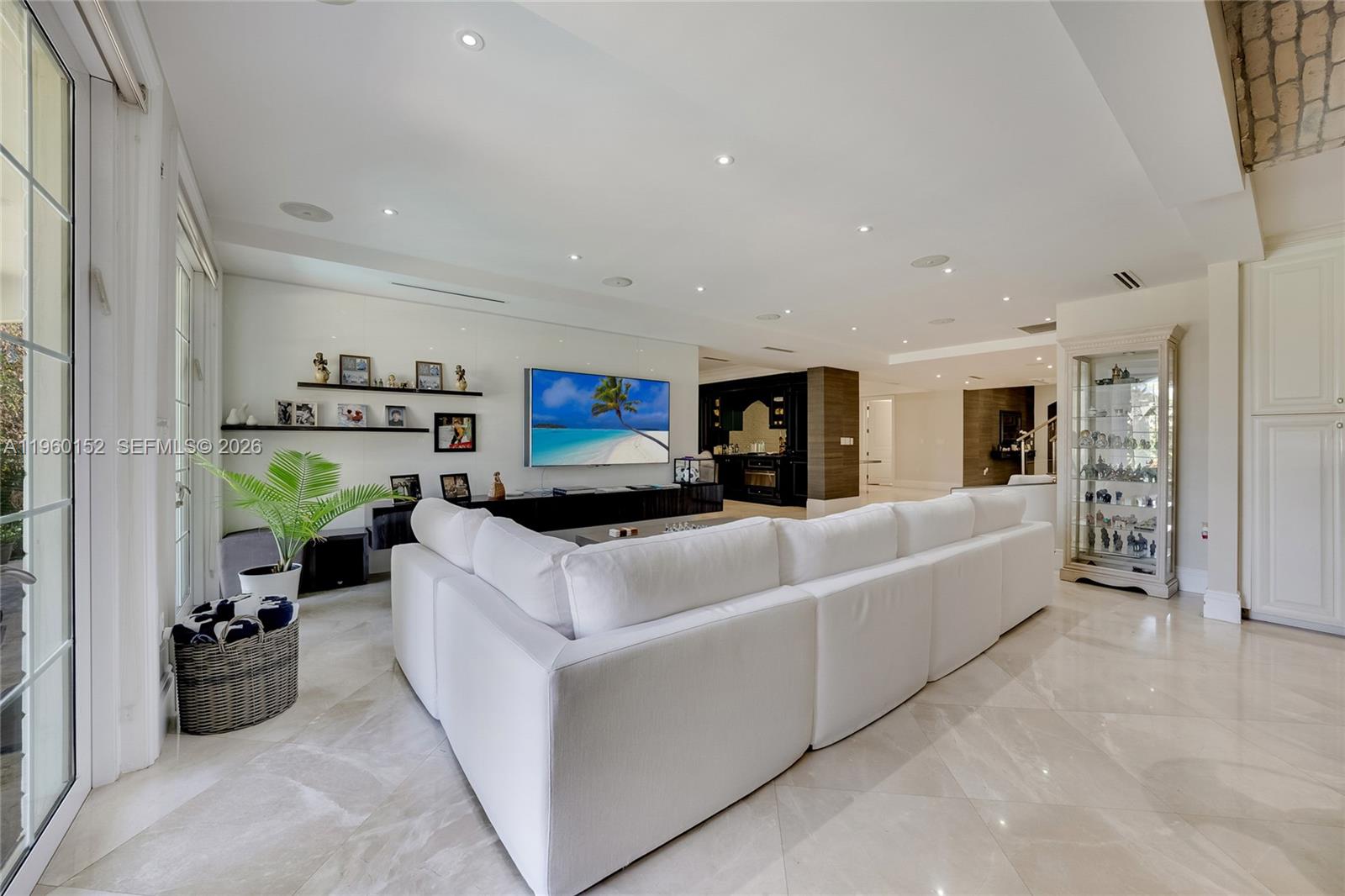 Photo of 520 Parkway (520), Golden Beach, Florida, 33160 -