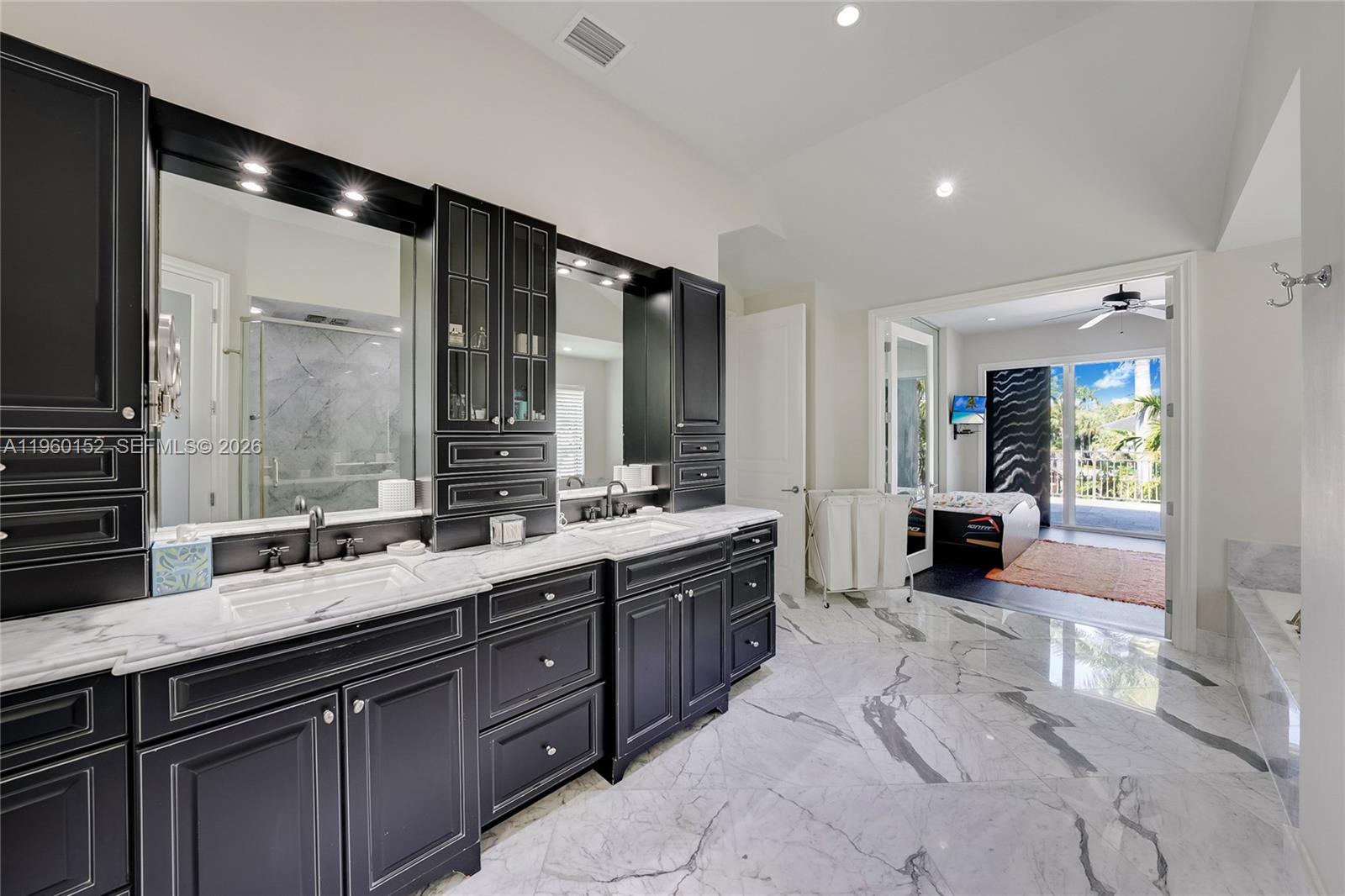 Photo of 520 Parkway (520), Golden Beach, Florida, 33160 -