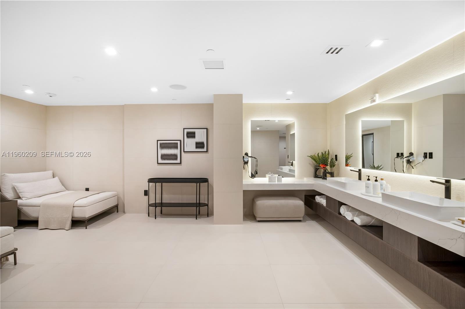 1201 3 / 4 2768 sq. ft. $ 2026-02-05 0 Photo