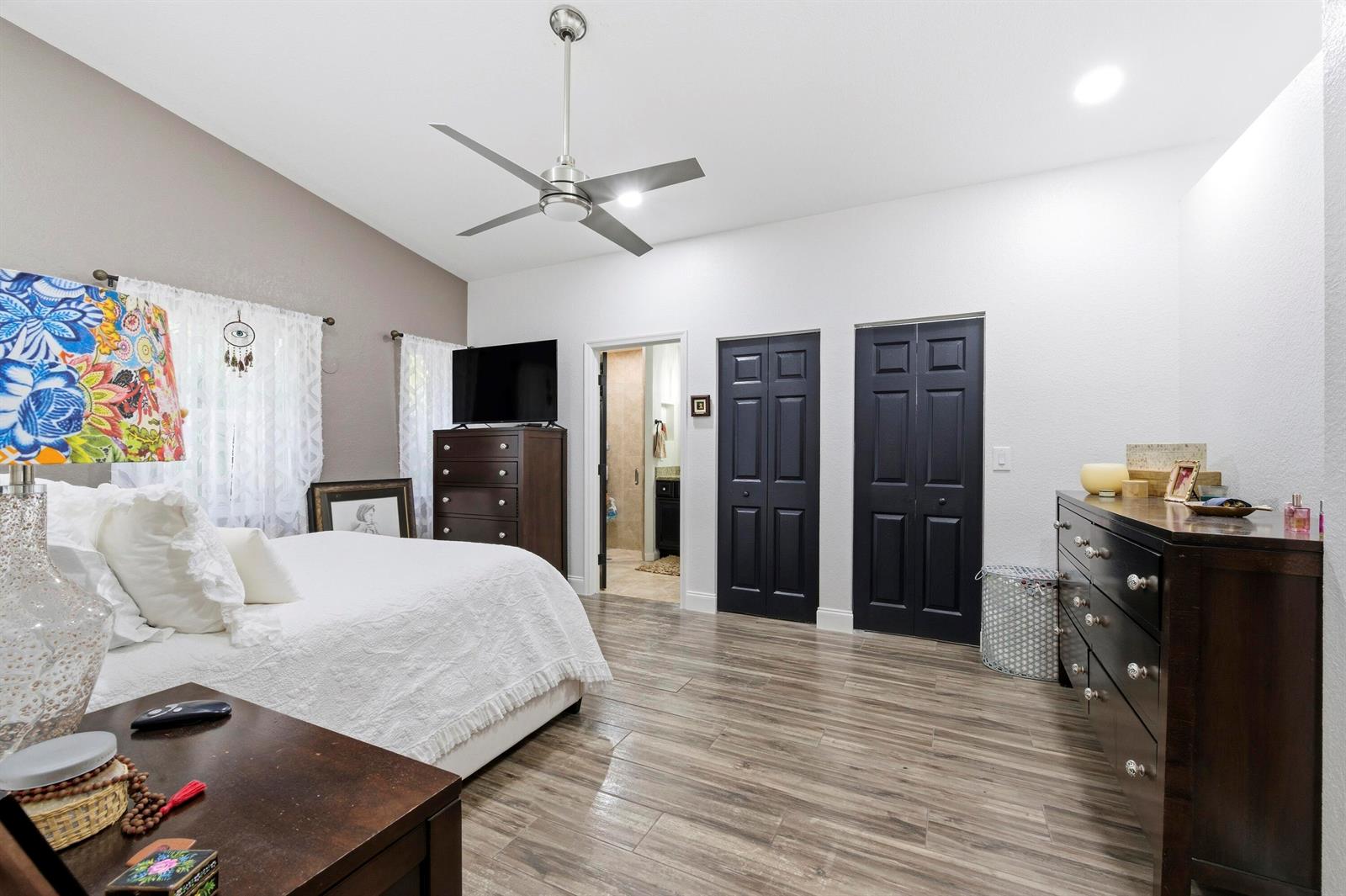 Ver detalles 340 3 / 2 1570 sq. ft. $ 2026-04-03 0 foto