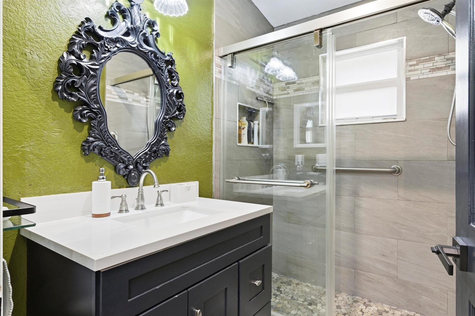 Ver detalles 340 3 / 2 1570 sq. ft. $ 2026-04-03 0 foto
