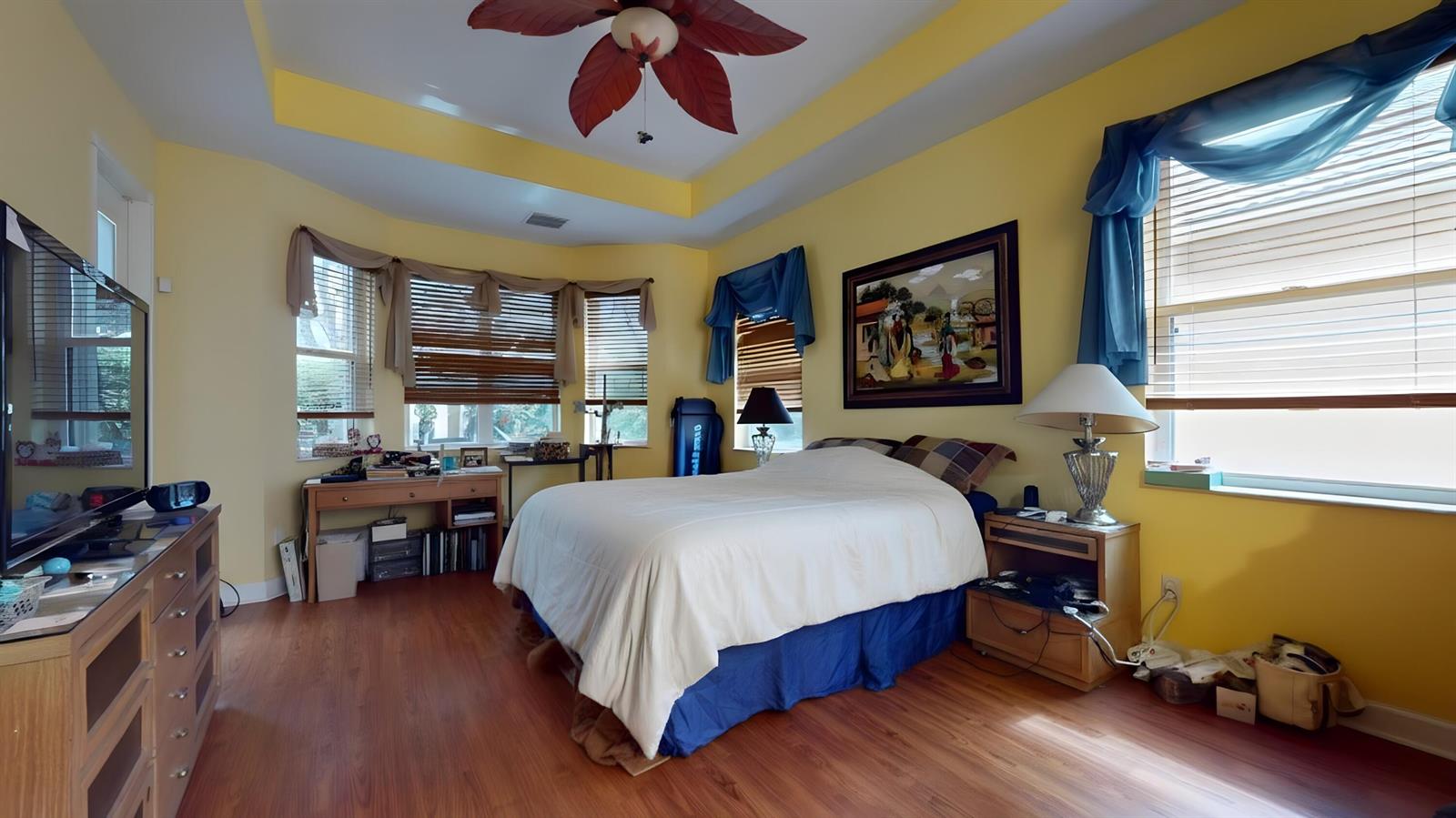 10072 3 / 2 1977 sq. ft. $ 2026-07-07 0 foto