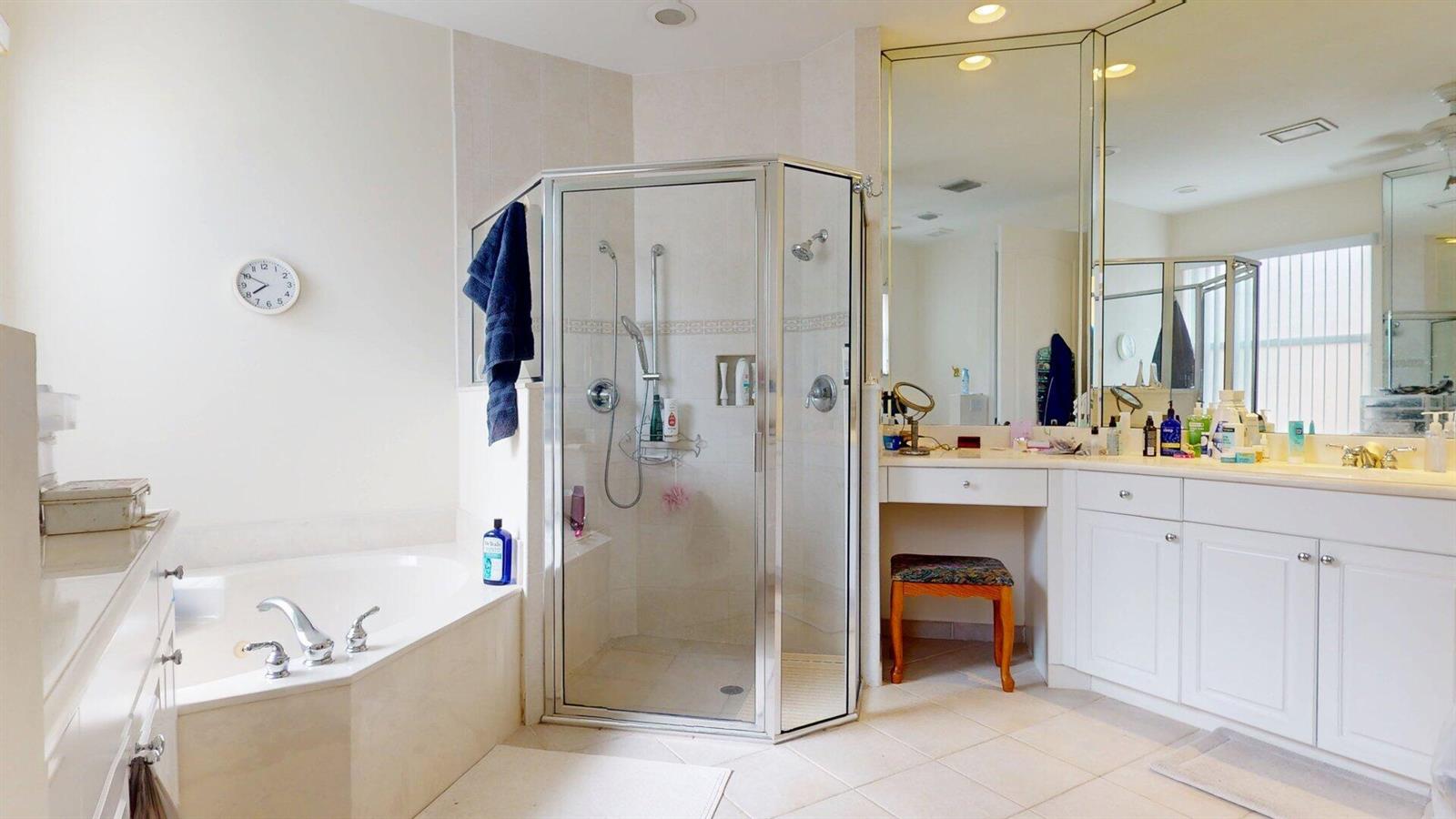 10072 3 / 2 1977 sq. ft. $ 2026-07-07 0 foto