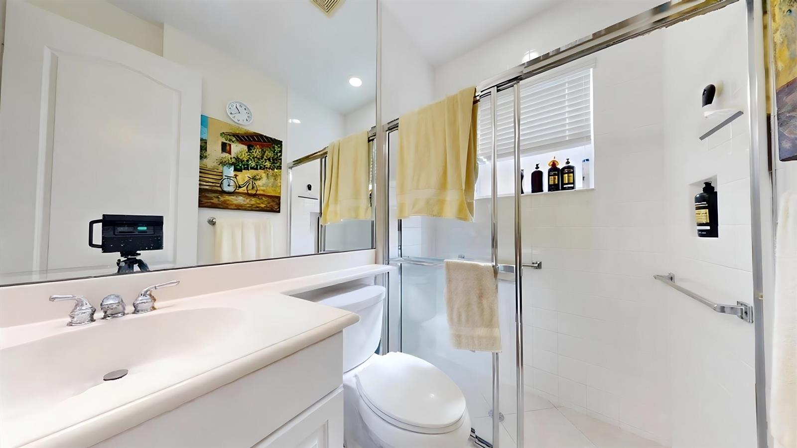 10072 3 / 2 1977 sq. ft. $ 2026-07-07 0 foto