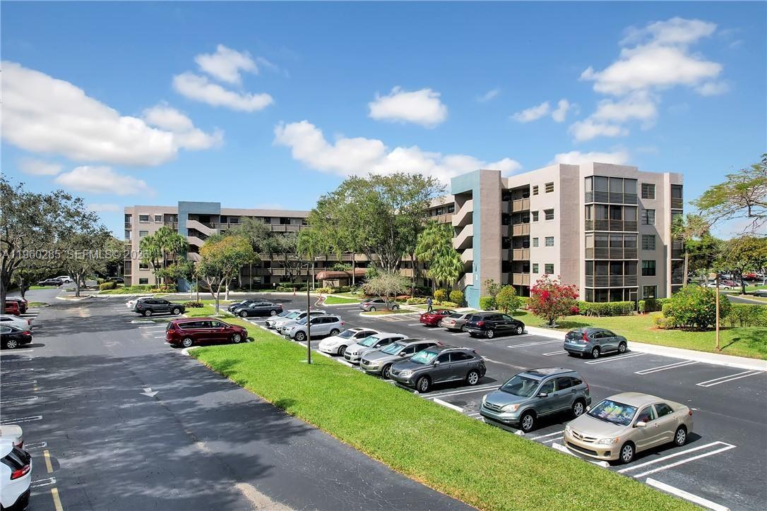 505 1 / 2  sq. ft. $ 2026-02-09 0 foto