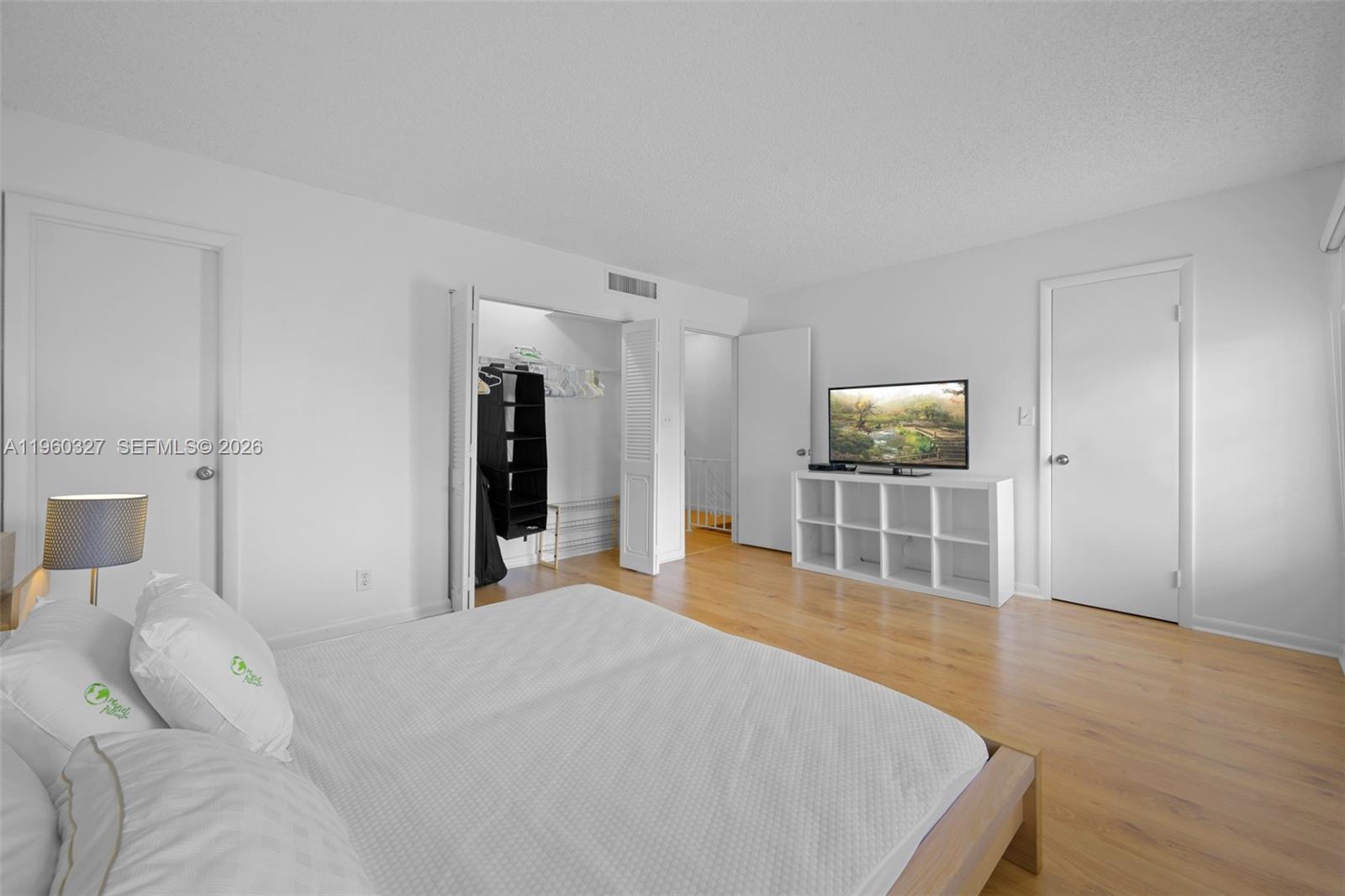 Photo of 1951 Atlantic Shores Blvd  (1951), Hallandale Beach, Florida, 33009 - 