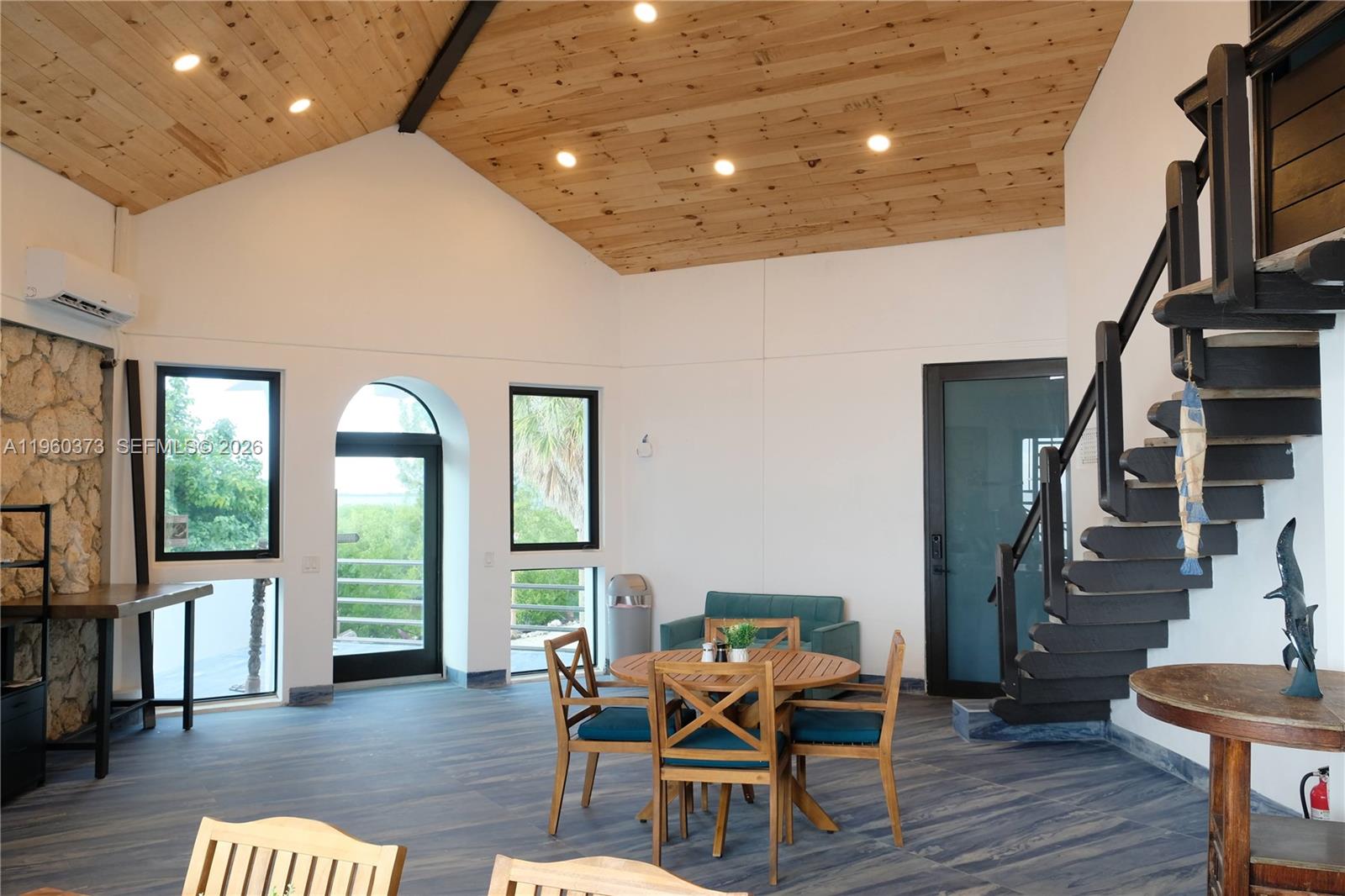   /   sq. ft. $ 2026-02-06 0 Photo