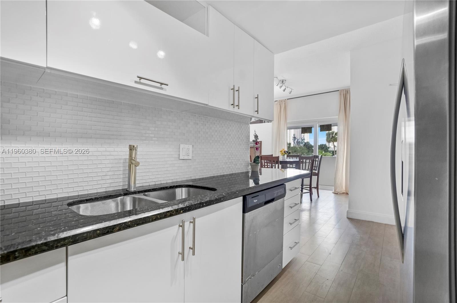 Ver detalles 125 0 / 1 598 sq. ft. $ 2026-02-06 0 foto