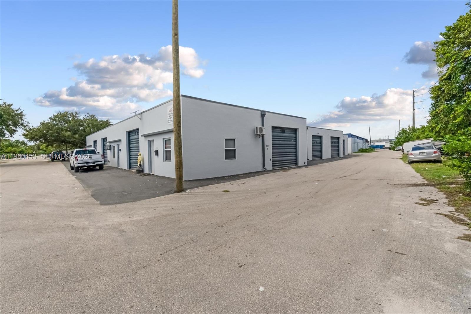   /   sq. ft. $ 2026-02-06 0 Photo