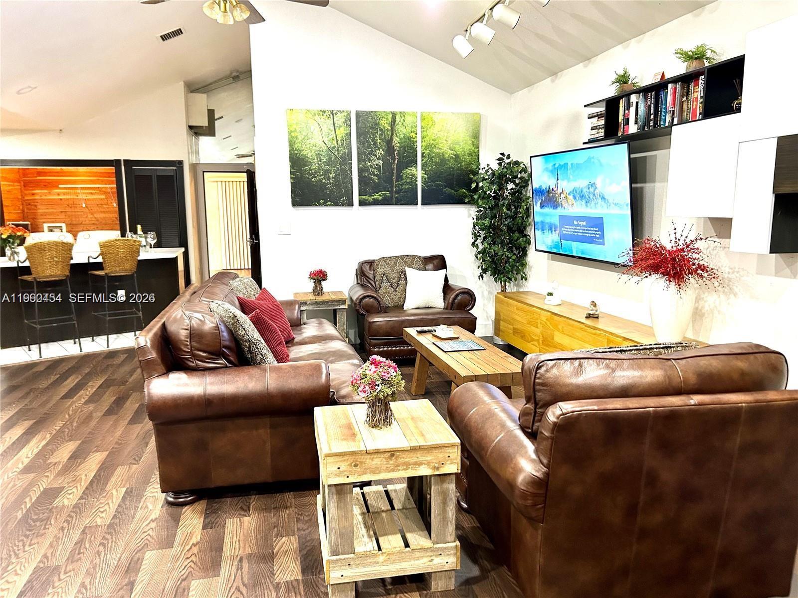 1531 6 / 5 3918 sq. ft. $ 2026-02-06 0 Photo