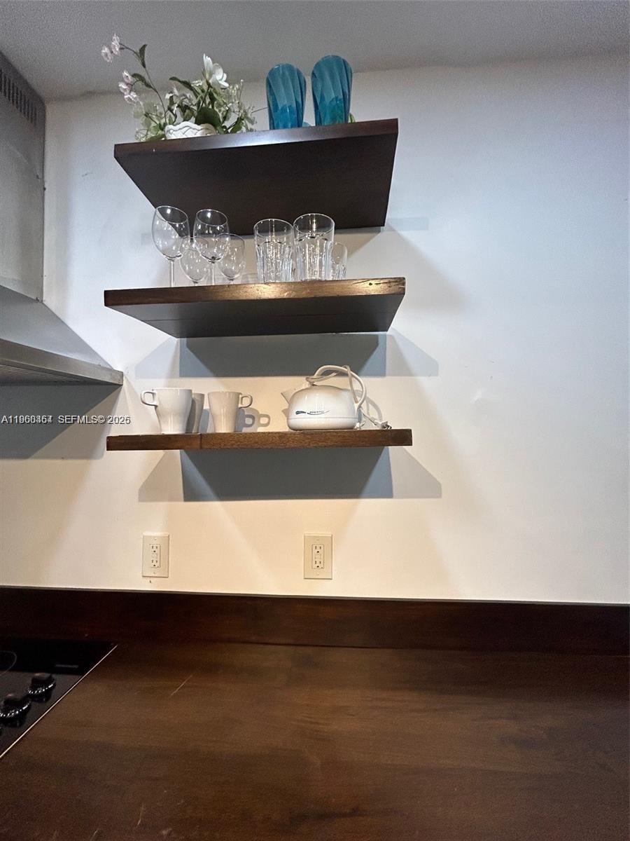 1531 6 / 5 3918 sq. ft. $ 2026-02-06 0 Photo