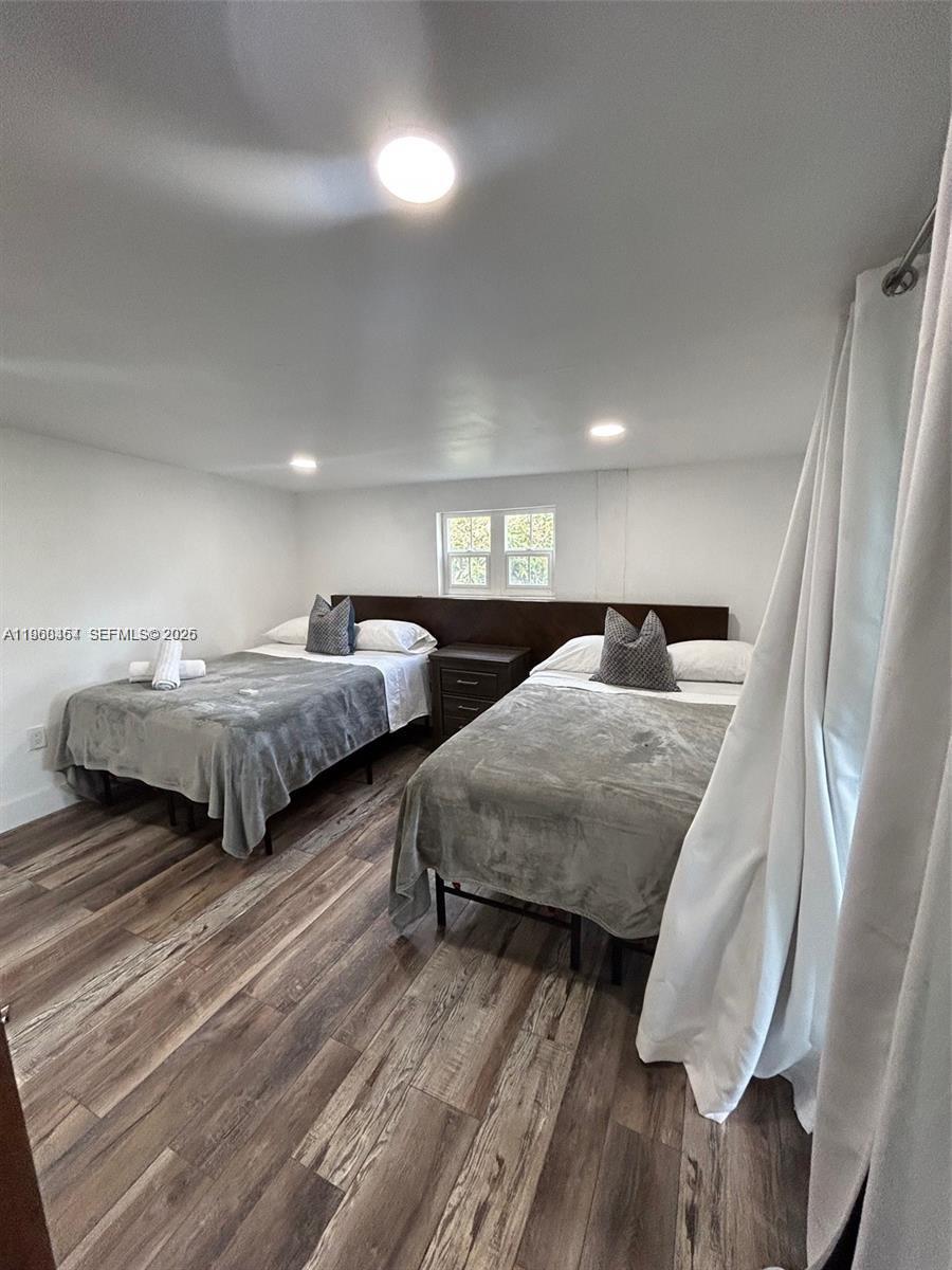 1531 6 / 5 3918 sq. ft. $ 2026-02-06 0 Photo