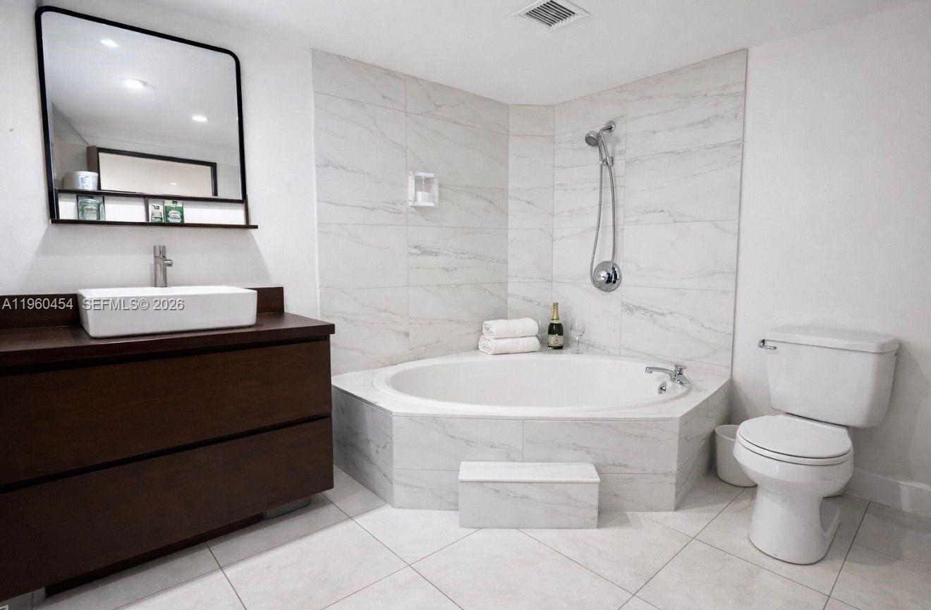 1531 6 / 5 3918 sq. ft. $ 2026-04-10 0 Photo