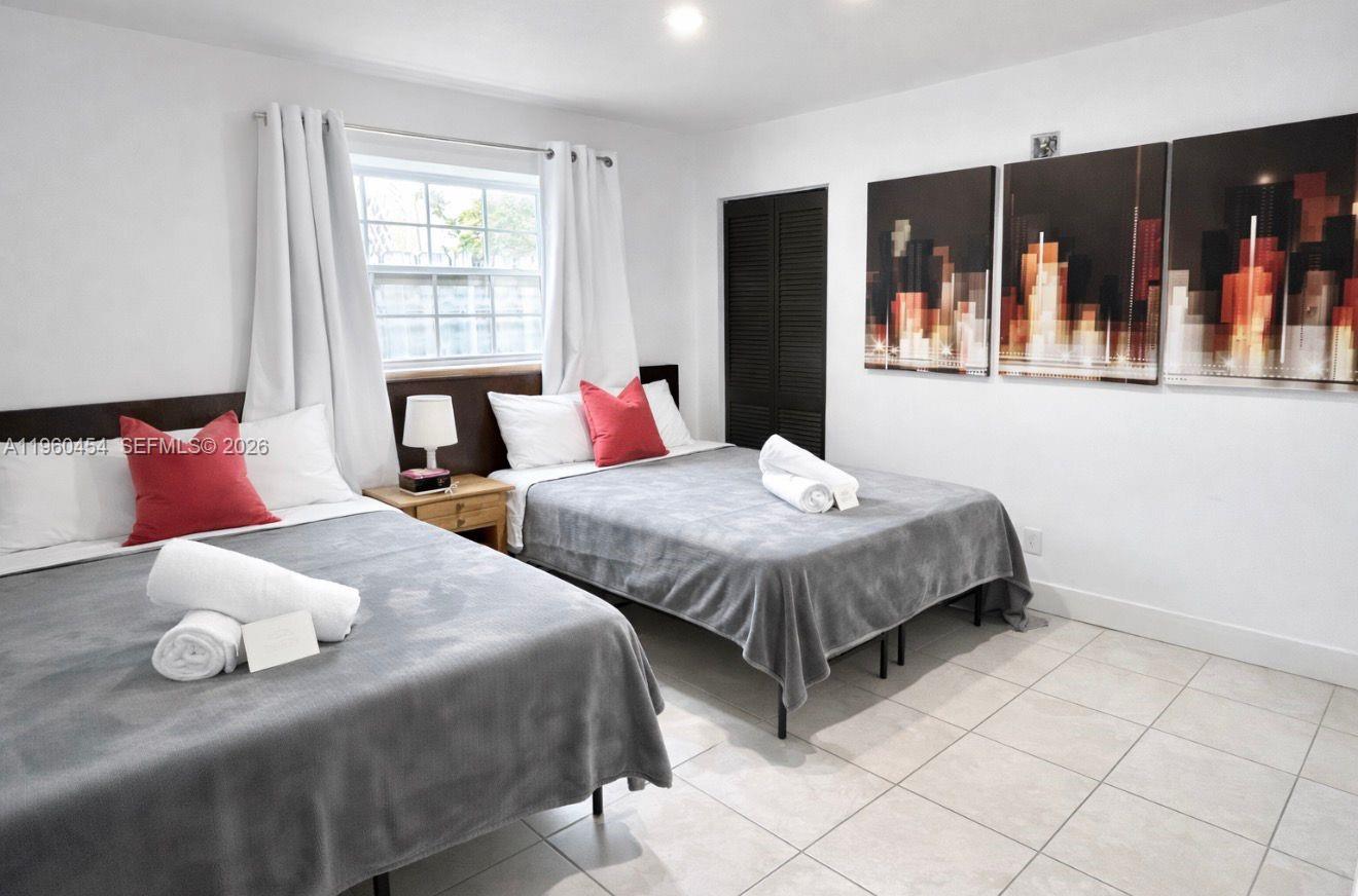 1531 6 / 5 3918 sq. ft. $ 2026-04-10 0 Photo