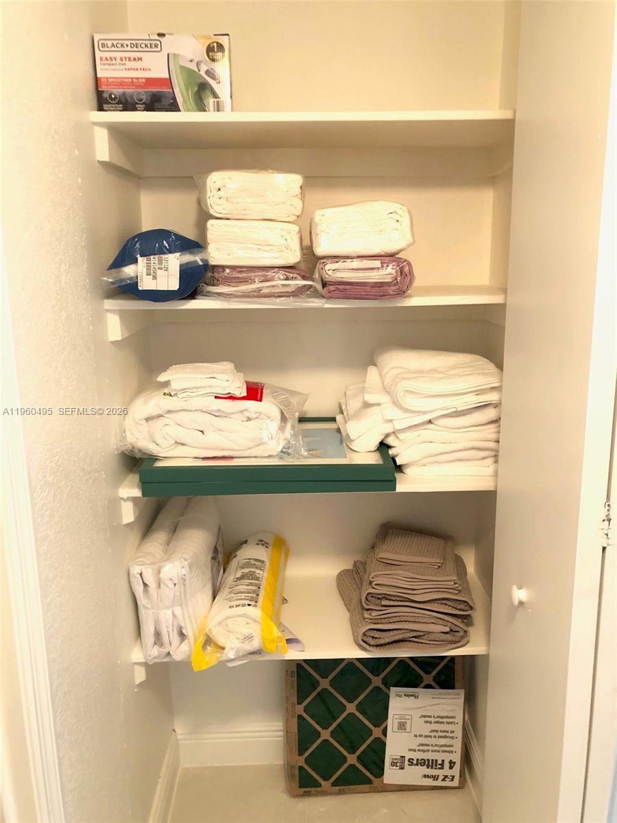 Photo of 3901 Ocean Dr  #2J, Hollywood, Florida, 33019 - 