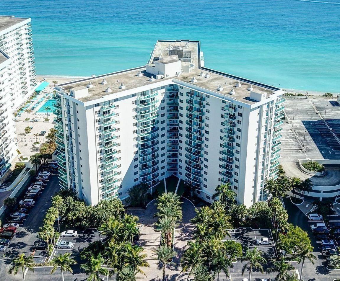 Photo of 3901 Ocean Dr  #2J, Hollywood, Florida, 33019 - Aerial View