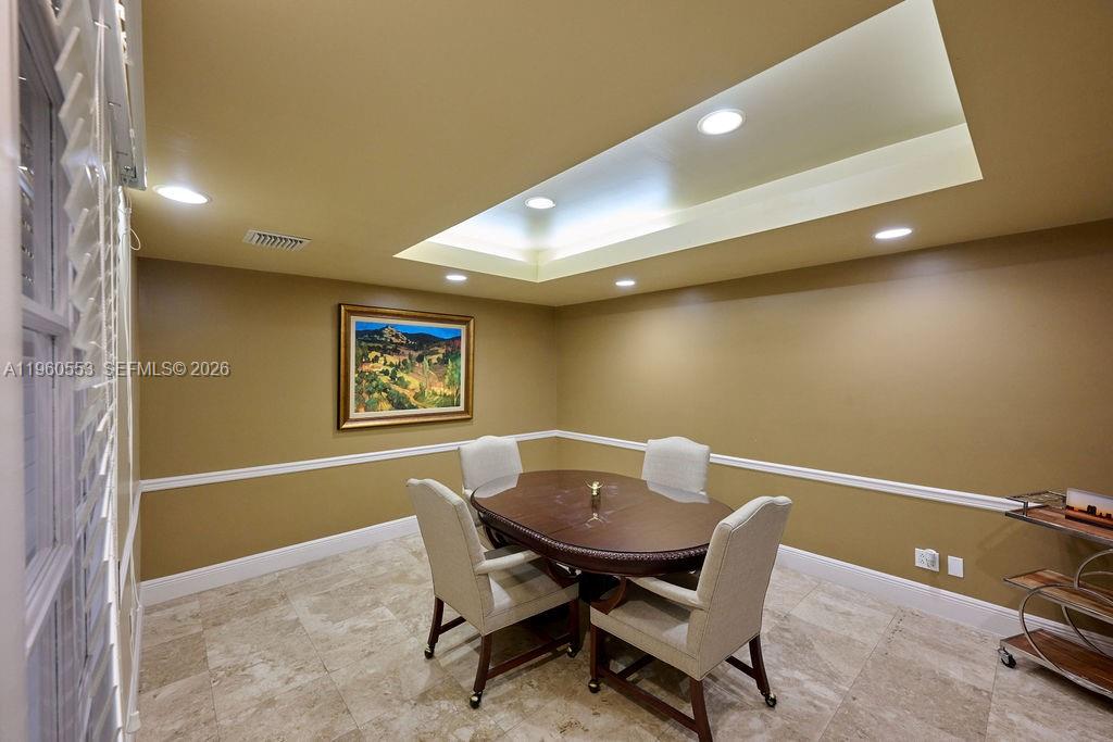   /   sq. ft. $ 2026-02-06 0 foto