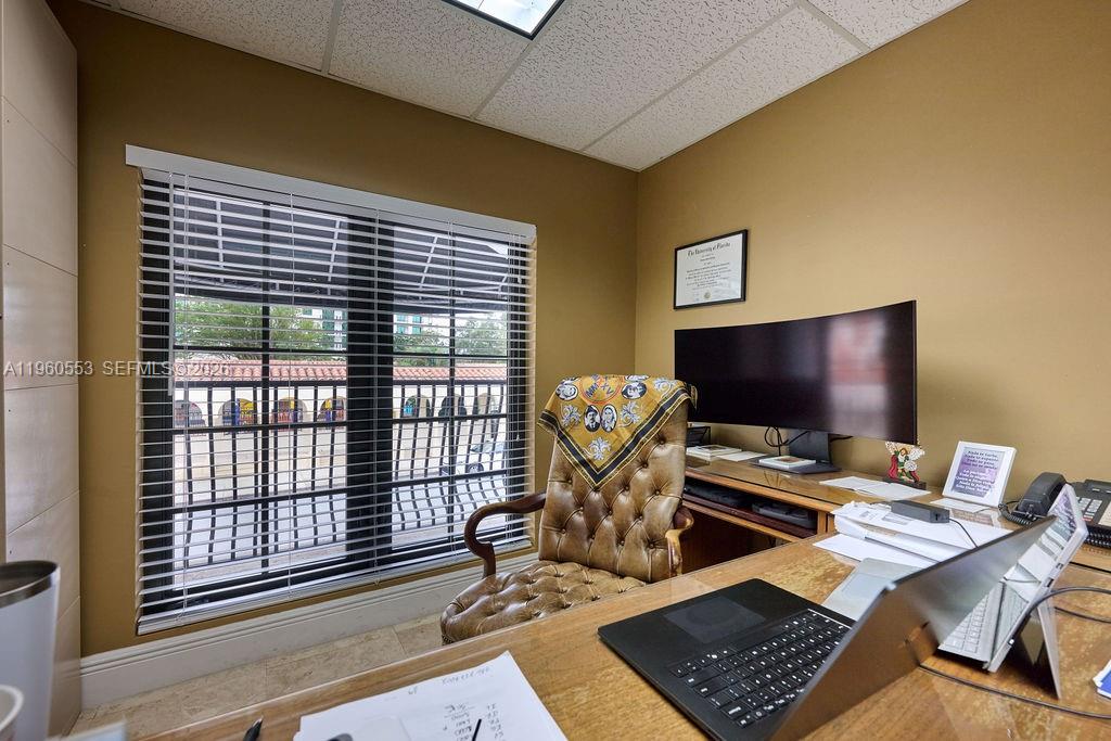   /   sq. ft. $ 2026-02-06 0 foto