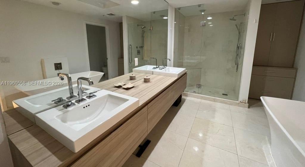 Photo of 17301 Biscayne Blvd  #206, North Miami Beach, Florida, 33160 - 