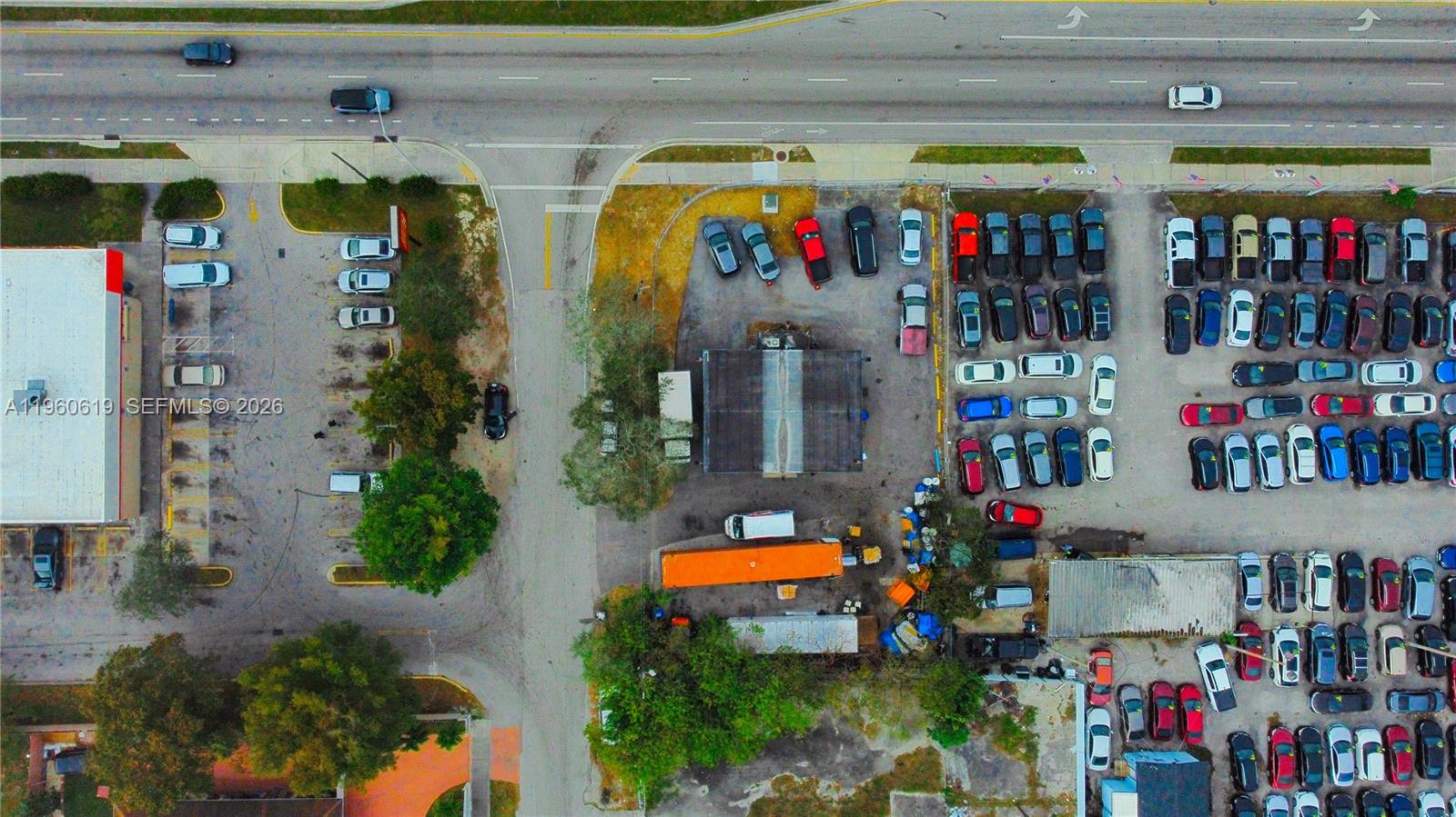   /   кв.футов $ 2026-02-06 0 Фото