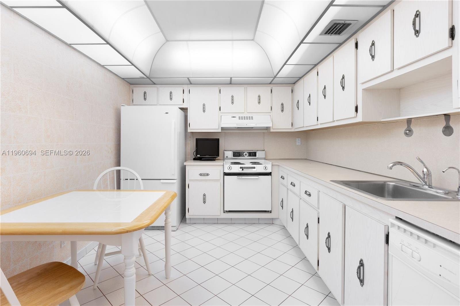 Photo of 600 Three Islands Blvd  #411, Hallandale Beach, Florida, 33009 - 