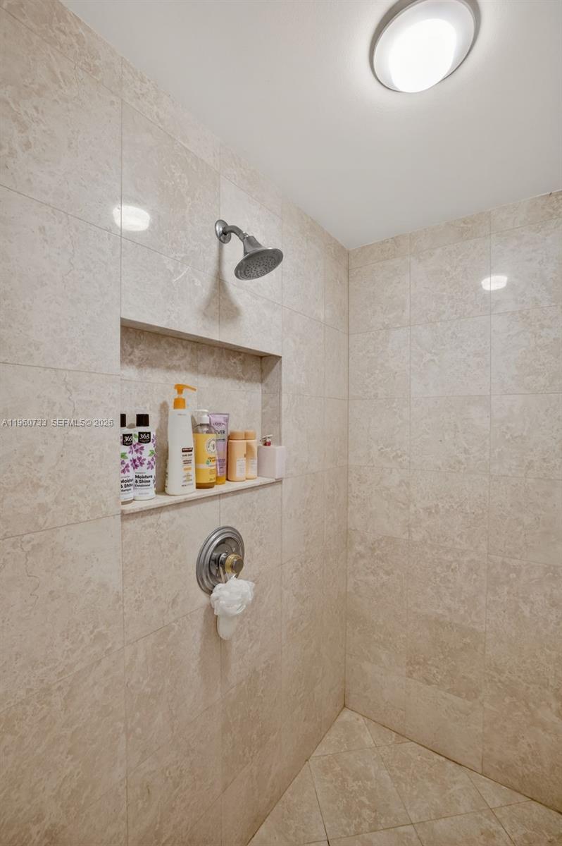 1109 3 / 3 2630 sq. ft. $ 2026-02-06 0 Photo