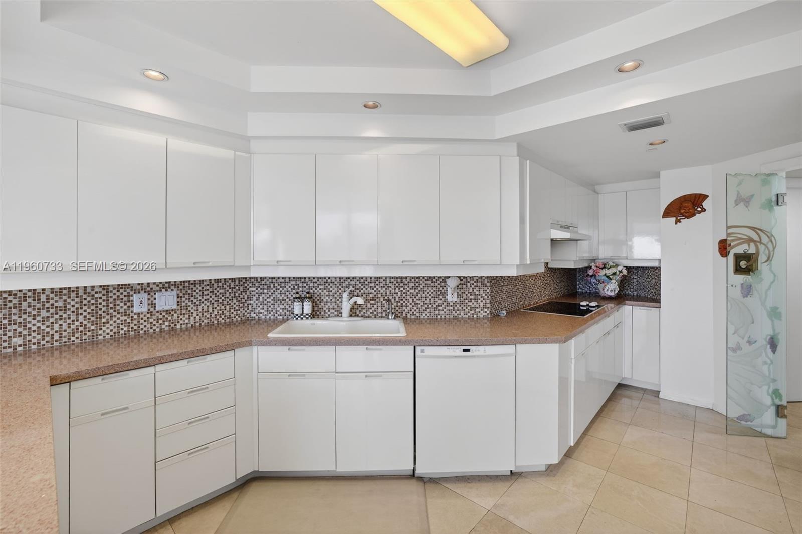 1109 3 / 3 2630 sq. ft. $ 2026-02-06 0 Photo