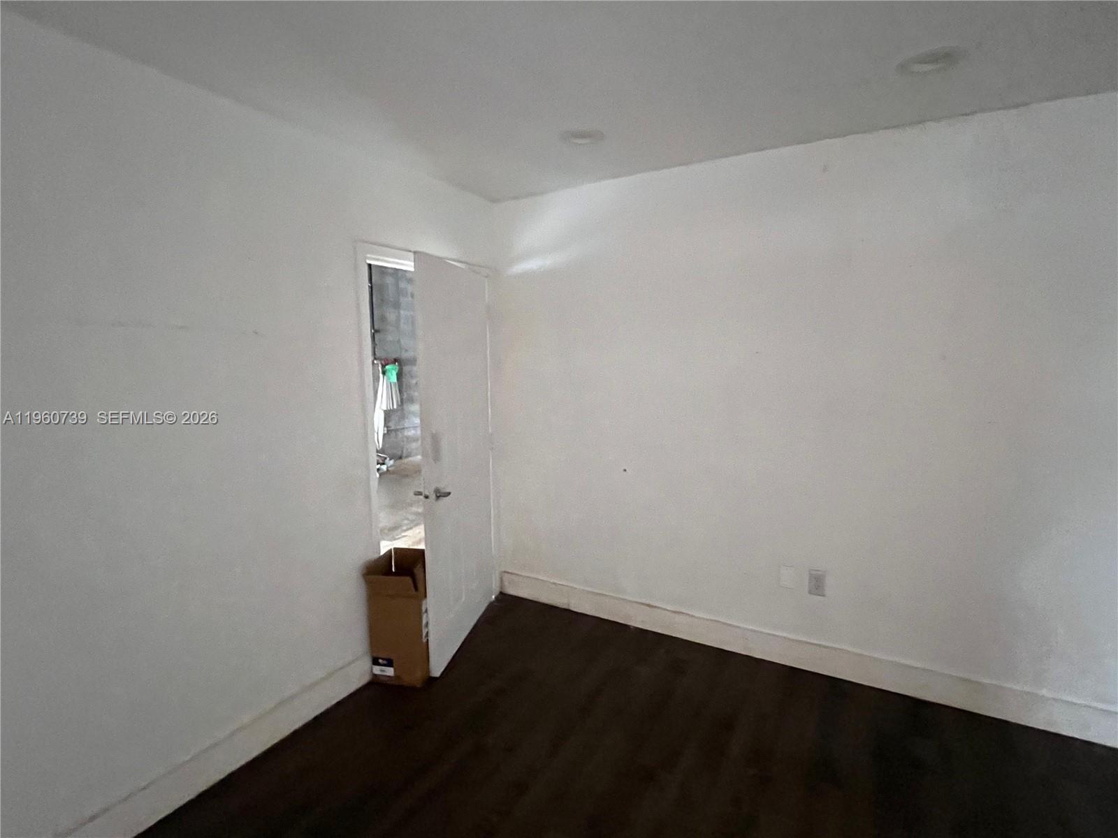 203  /   sq. ft. $ 2026-02-06 0 Photo