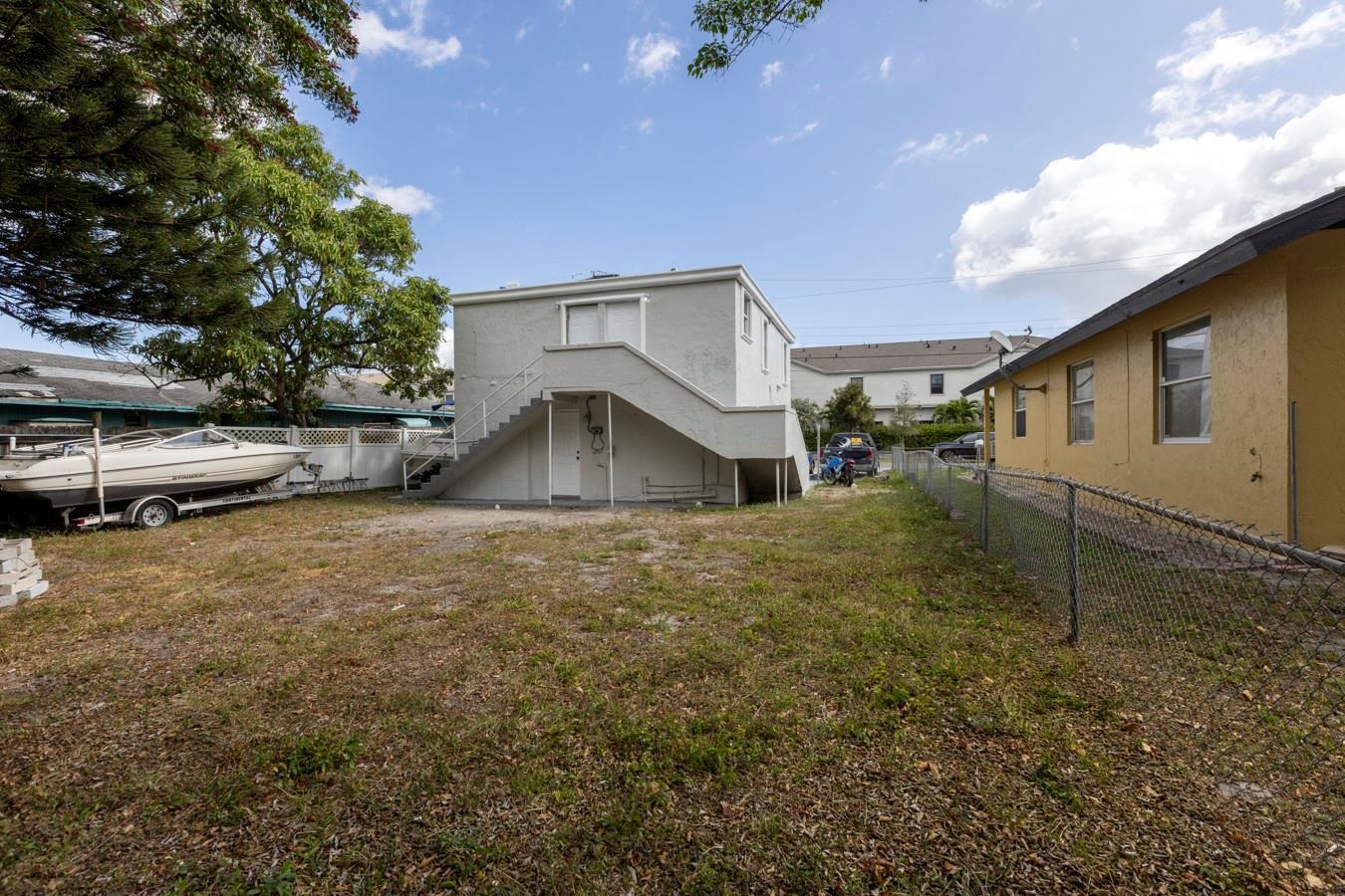   / 0 1296 sq. ft. $ 2026-04-15 0 foto