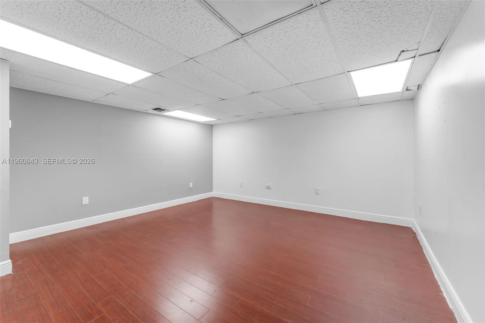 322  /   sq. ft. $ 2026-02-12 0 Photo