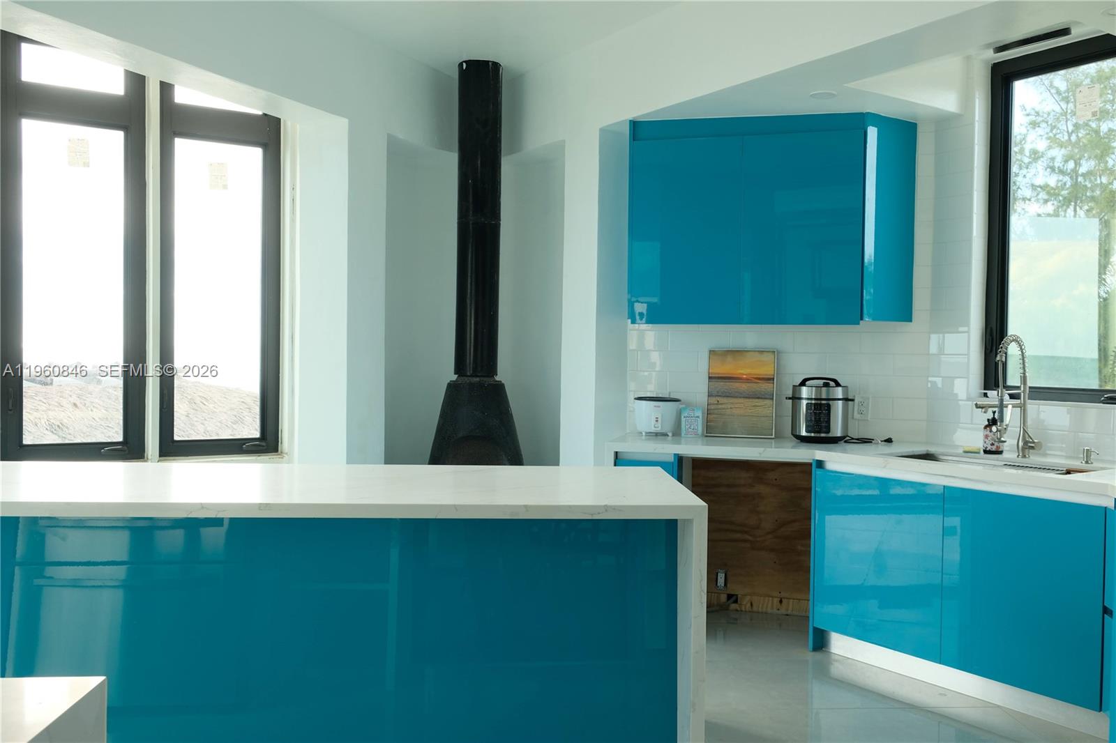   /   кв.футов $ 2026-02-20 0 Фото