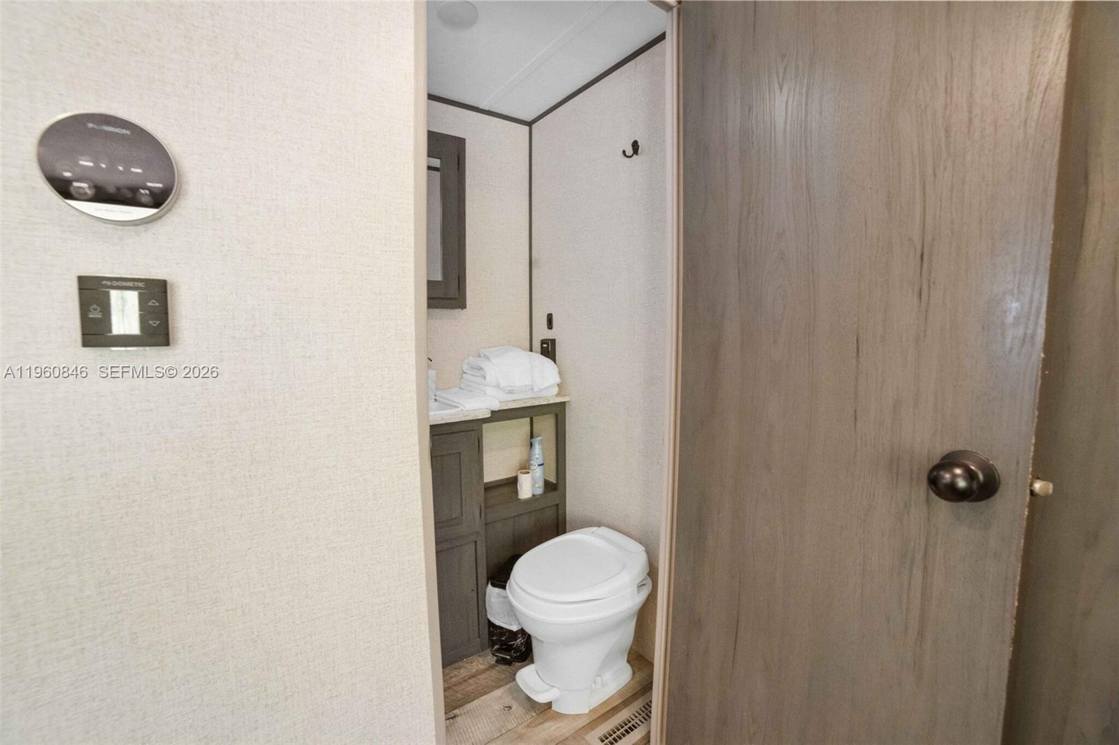   /   кв.футов $ 2026-02-20 0 Фото