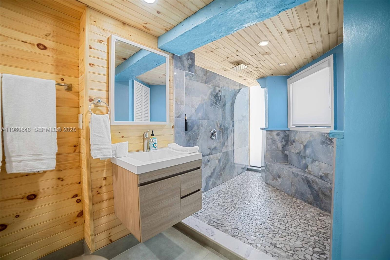   /   кв.футов $ 2026-02-20 0 Фото