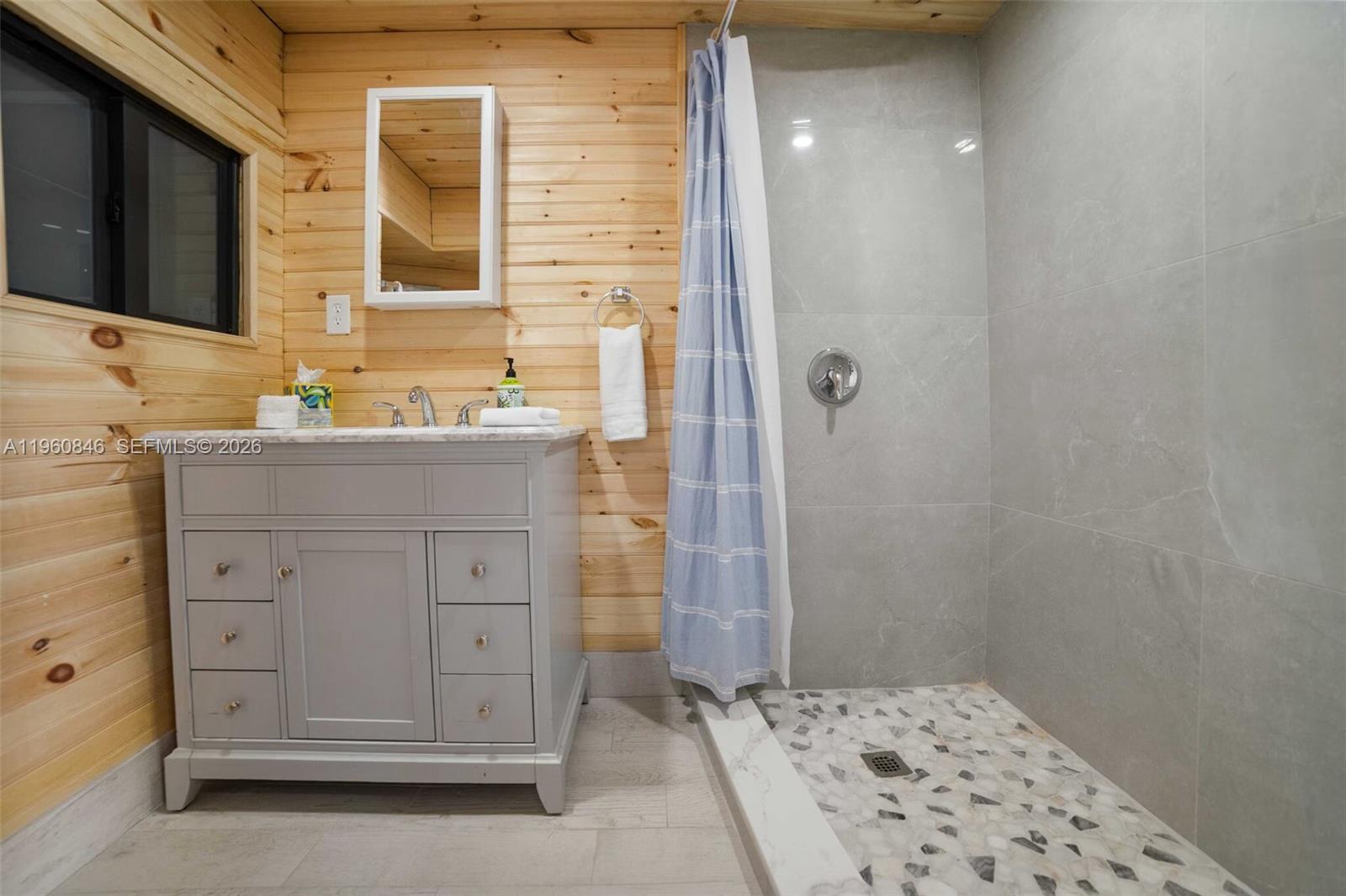   /   кв.футов $ 2026-02-20 0 Фото