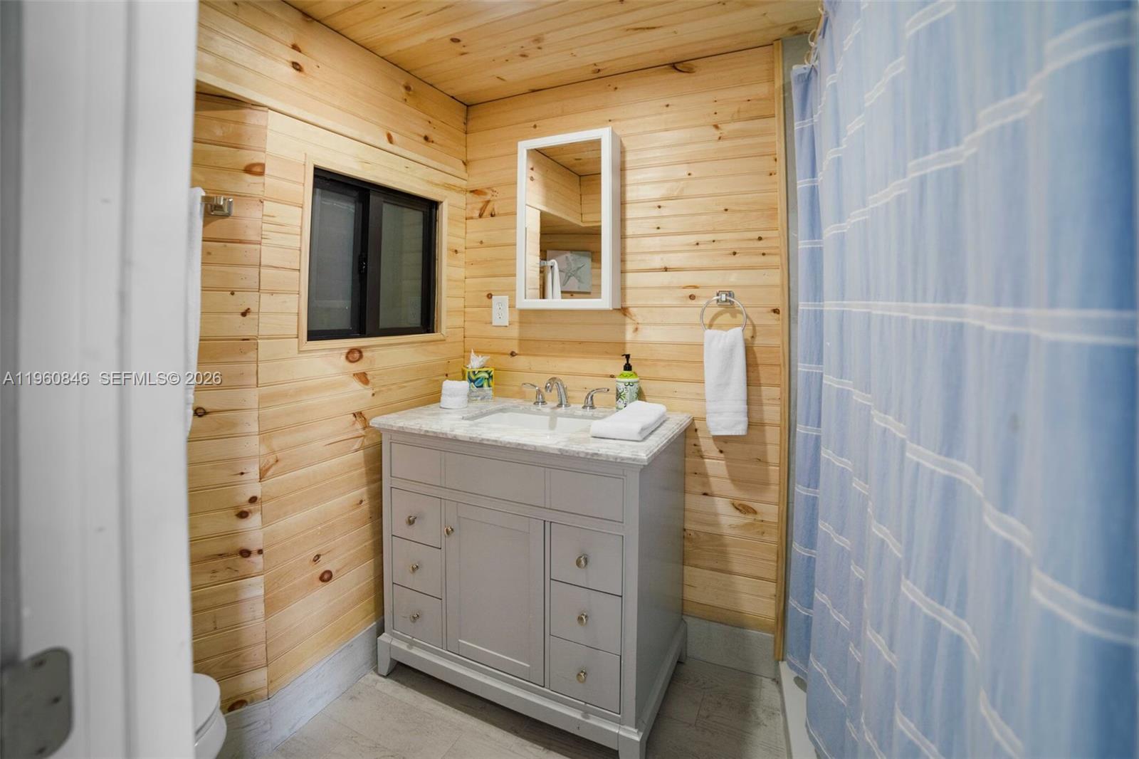   /   кв.футов $ 2026-02-20 0 Фото