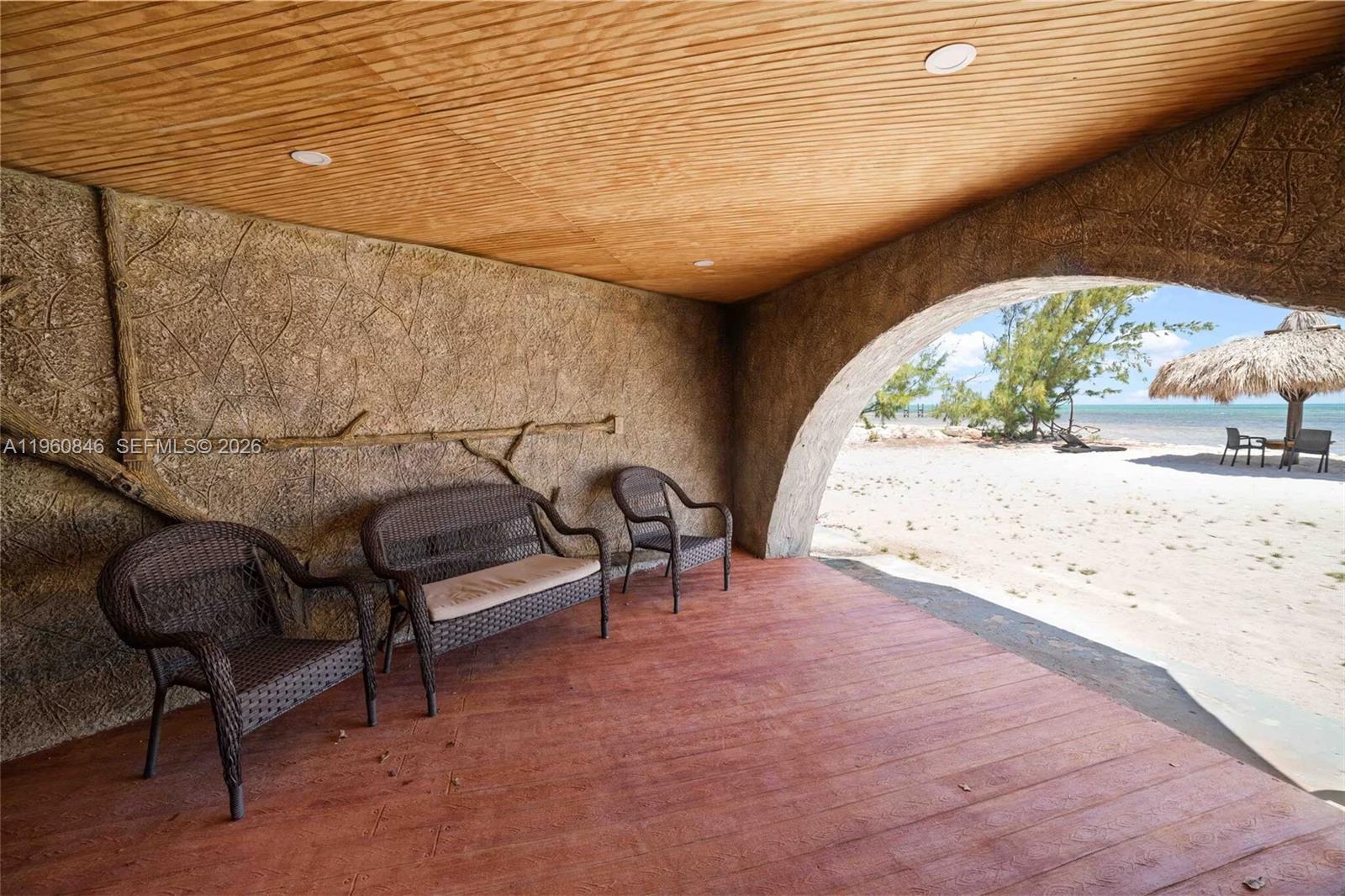   /   кв.футов $ 2026-02-20 0 Фото