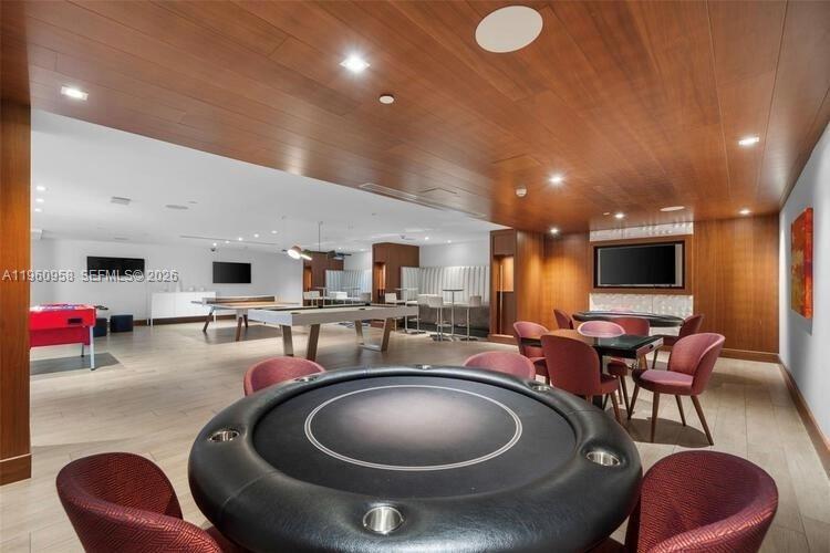 5-907 3 / 4 1892 sq. ft. $ 2026-02-06 0 Photo