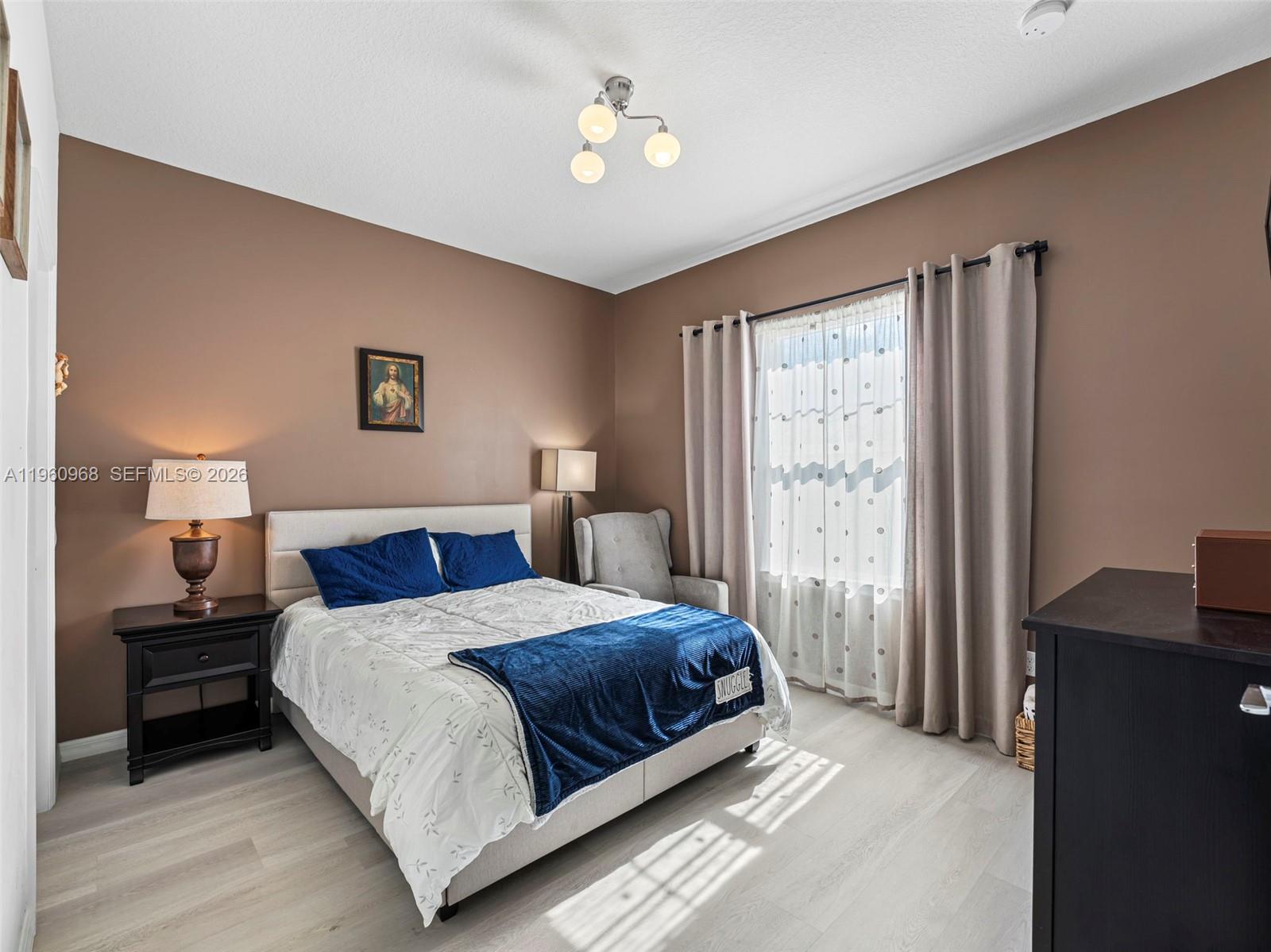 See details 3953 3 / 3 1768 sq. ft. $ 2026-02-06 0 Photo